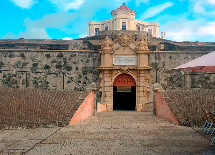 Detalle del interior del Fuerte de la Graça. Imagen de Guiarte.com