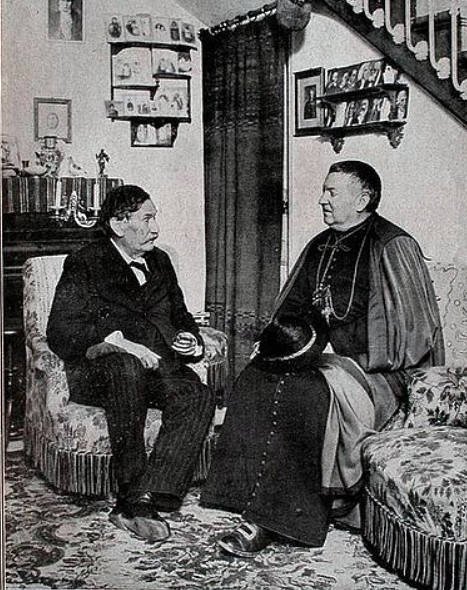 La nómina de autores vinculados a la Cepeda es amplia, algunos del siglo XIX como el cardenal Antolín López Peláez o Cayetano Bardón. En la imagen, López Peláez con Benito Pérez Galdós