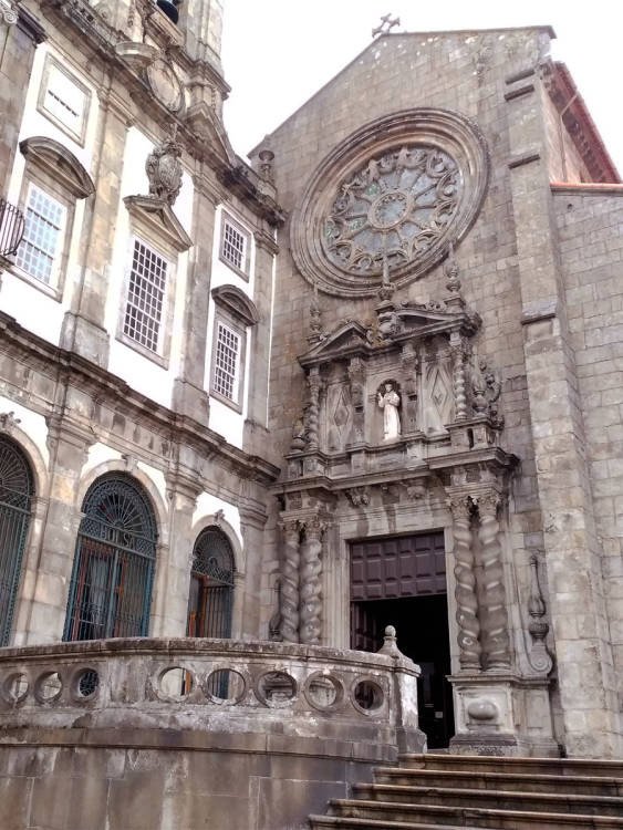 Iglesia de san Francisco de oporto, portada. . Imagen de J.M. Fernández Miranda. Guiarte.com
