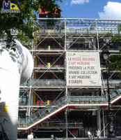 Fachada del Centro Pompidou, e...