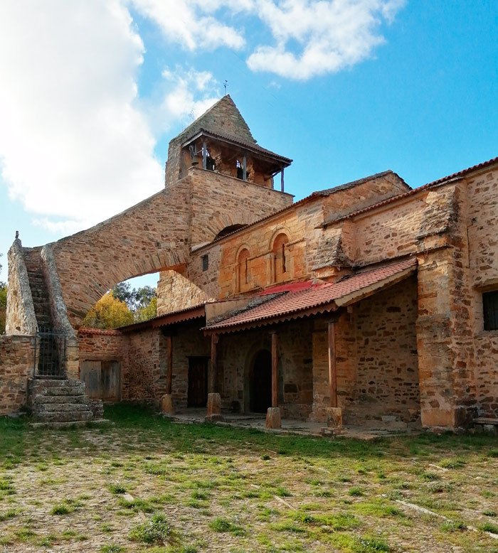 Iglesia de San Juan bautista, en Turienzo de los Caballeros. Imagen de Tomás Alvarez