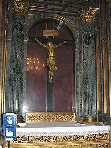 El Cristo crucificado es de Pietro Tacca. guiarte.com