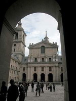 Patio de los Reyes. guiarte.co...