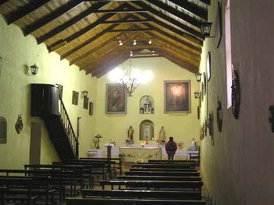 Tilcara, con su iglesia de la época colonial. guiarte.com. Copyright