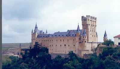 Muy cerca de Villacastín está Segovia, otro Patrimonio Mundial de la UNESCO, que bien merece una visita, por su arte y gastronomía. fotografía de guiarte.com