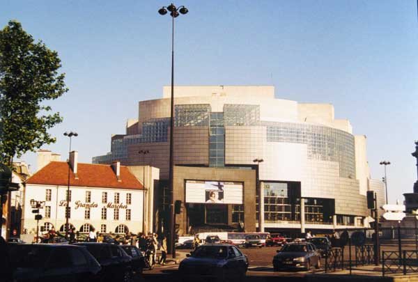 El nuevo edificio de La Ópera parisina, en La Bastilla. Foto guiarte