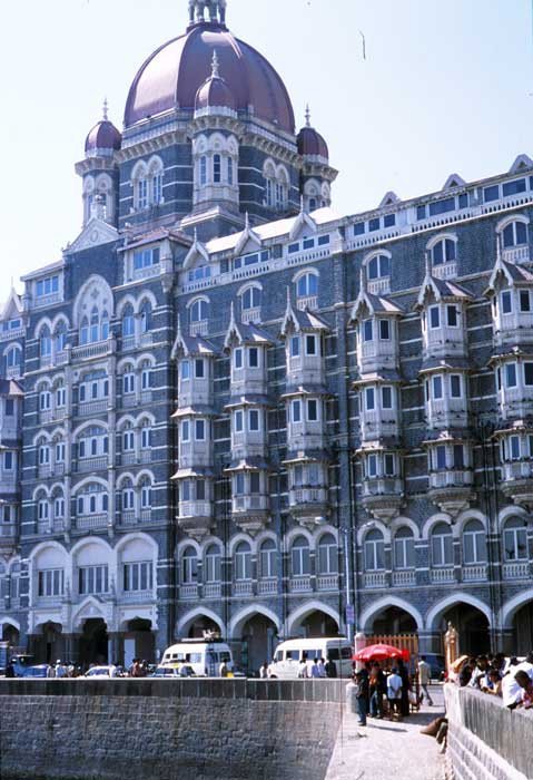 El que fue hotel más lujosos del Mundo, el Taj Mahal de Bombay. Imagen de guiarte.com Copyright.