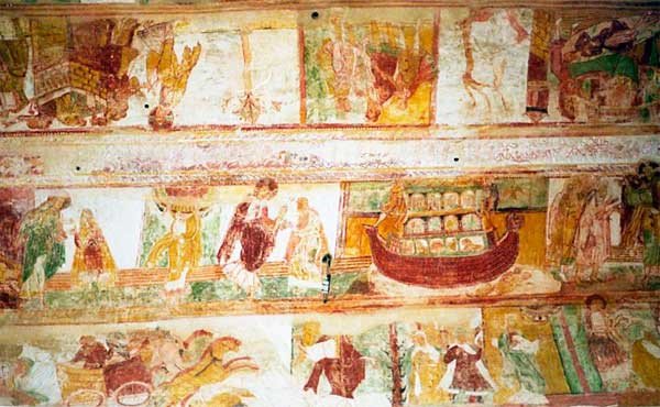 En Saint-Savin, están los frescos románicos más importantes del románico francés. Imagen de Guiarte.com