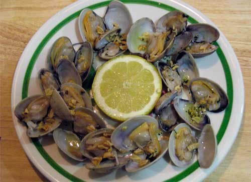 La gastronomía catalana sabe cuidar también de los productos del mar. Guiarte.com
