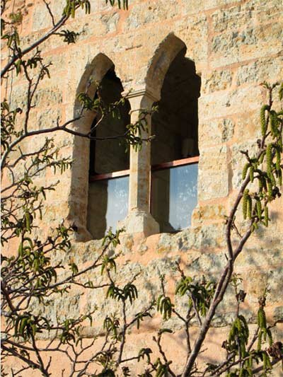Ventana geminada de la torre del Homenaje del Castillo, ahora Parador de Turismo