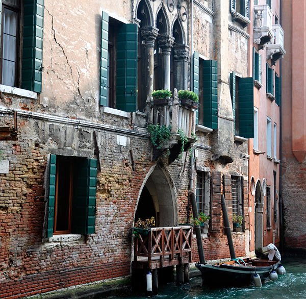 Vagar por Venecia nos ofrece maravillosas imágenes cargadas de romanticismo y decadencia. imagen de Beatriz Alvarez. guiarte.com