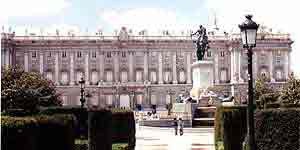 Bella imagen del Palacio Real. Foto guiarte