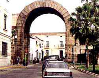Arco de Trajano. Foto guiarte