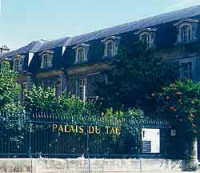 Palacio del Tau. Copyright fot...