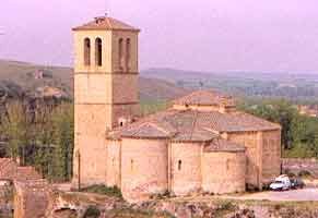 La iglesia de la Vera cruz es la más misteriosa de Segovia. Foto guiarte. Copyright