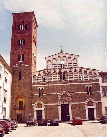 San Pietro Somaldi, en Lucca, Italia. Imagen de Guiarte.com.