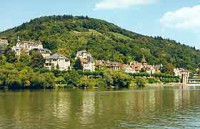 La otra orilla del Neckar es b...