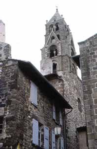 Torre de la catedral de Puy en Velay. Foto guiarte. Copyright