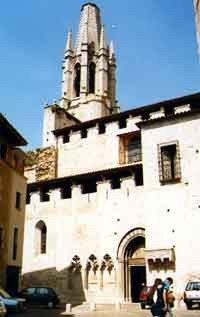 Portada de Sant Feliu, uno de los templos más valiosos. Foto guiarte. Copyright
