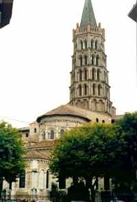 Ábside y torre de  San Sernín. fotografía de guiarte. Copyright