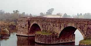 El llamado Puente Romano, de Talavera. Foto guiarte. Copyright.