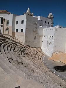 Vista del graderío del teatro romano. guiarte.com. Copyright