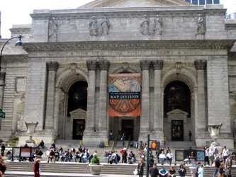 La New York Public Library, otro de los grandes centros a la vera de la Quinta Avenida. guiarte.com