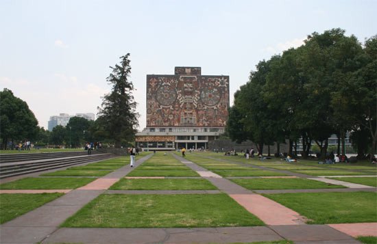 Campus central de la ciudad universitaria de la Universidad nacional Autónoma de México. UNESCO/Gerardo Tena Torres