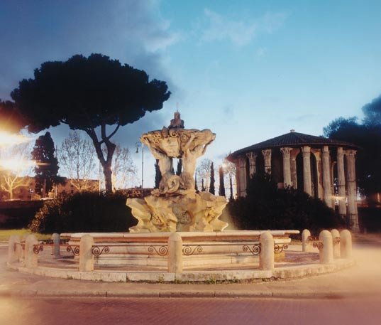 Templo de Vesta, en la Ciudad Eterna. Oficina de Turismo. Comune di Roma.