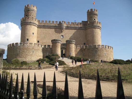 El airoso castillo-palacio de Manzanares el Real. Guiarte.com Copyright