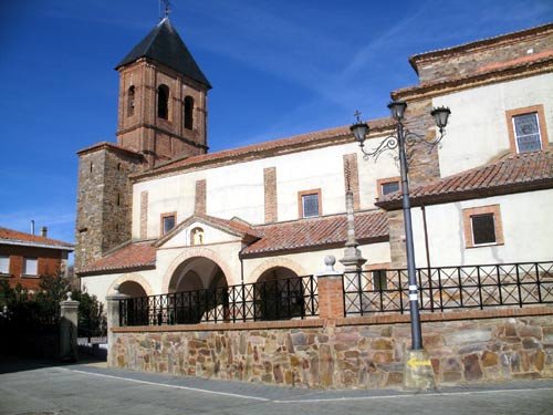 La iglesia de Villares de Órbigo. Foto Guiarte Copyright