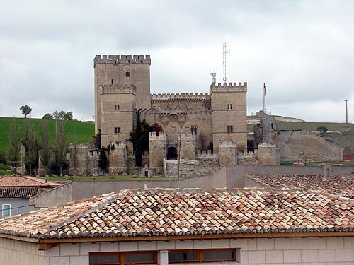 El castillo de Ampudia. Foto Guiarte Copyright