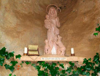 Sencilla imagen de la Virgen d...
