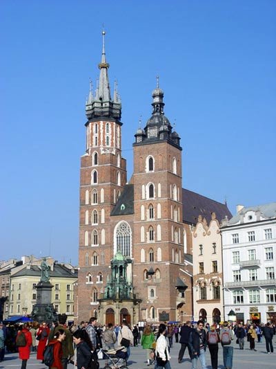 Iglesia de Mariacki. Imagen de Artur &#379;yrkowski, Municipality of Krakow, City Promotion and Marketing Office