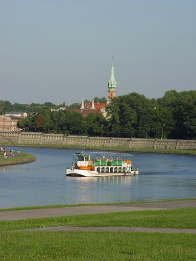 El Vístula, el río que baña Cracovia. Imagen de Artur &#379;yrkowski, Municipality of Krakow, City Promotion and Marketing Office