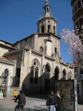 Iglesia de San Pedro. Guiarte.com. Copyright