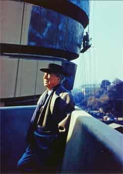 Frank Lloyd Wright durante la construcción del Solomon R. Guggenheim Museum de Nueva York, ca. 1959. Fotografía de William Short. © The Solomon R. Guggenheim Foundation, Nueva York