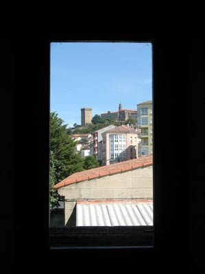 La ciudad, vista desde una ventana de Nuestra Señora da Antigua. Guiarte.com