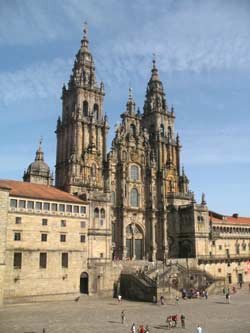 Catedral de Santiago de Compostela. León y Santiago son estaciones término de este viaje que recorre el norte peninsular. guiarte.com