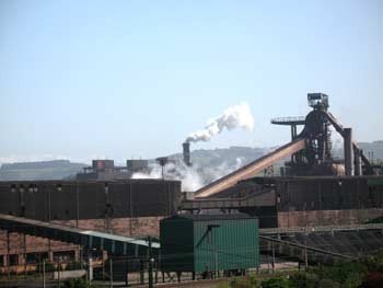 Paisaje industrial en Asturias, en el entorno de Gijón. guiarte.com