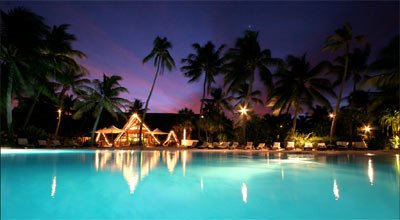 Hotel en la isla de Manihi. Turismo de Tahití