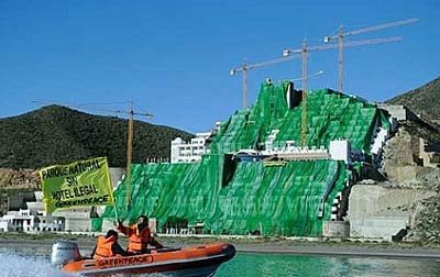 Greenpeace ha luchado desde hace tiempo contra la agresión a la costa de El Algarrobico
