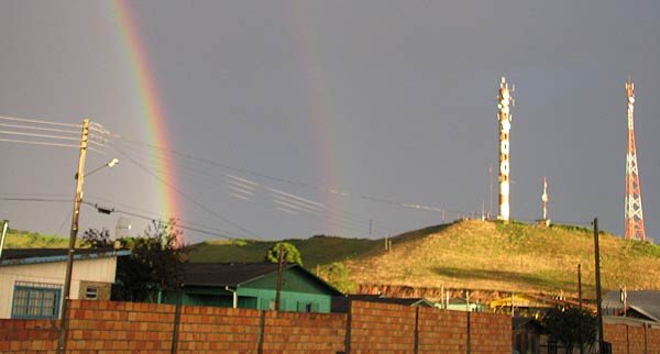 Dos arcoiris en el cielo de Cambará do Sul, después de una intensa lluvia. Imagen Guiarte Copyright