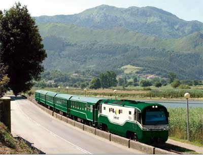 Tren Costa Verde, por la Montaña de León