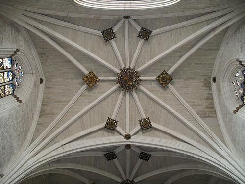 La estructura del templo de la cartuja es gótica, con bellas bóvedas de crucería. Imagen de Guiarte.com