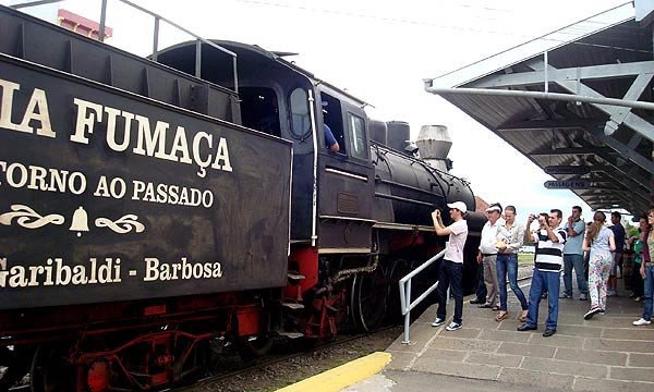 Tren María Fumaça, cuyos paseos salen desde Bento Gonçalves. Foto Miguel Angel Alvarez, Guiarte.com