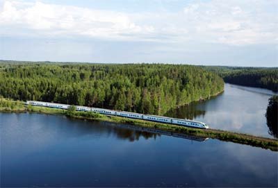 El Allegro, cruzando un lago, entre Helsinki y San Petesburgo.