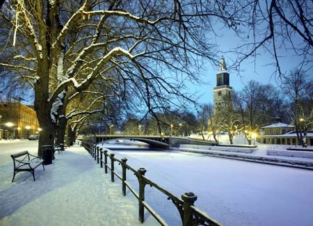 Turku, en Invierno. Turismo de Finlandia