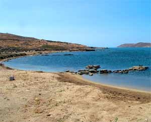 Restos del puerto de Delos, en Grecia, parcialmente sumergido. © U. Guérin/UNESCO