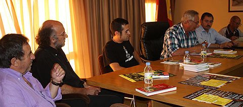 Encuentro de autores cepedanos, organizado por la Asociación Cultural. en el verano de 2011.